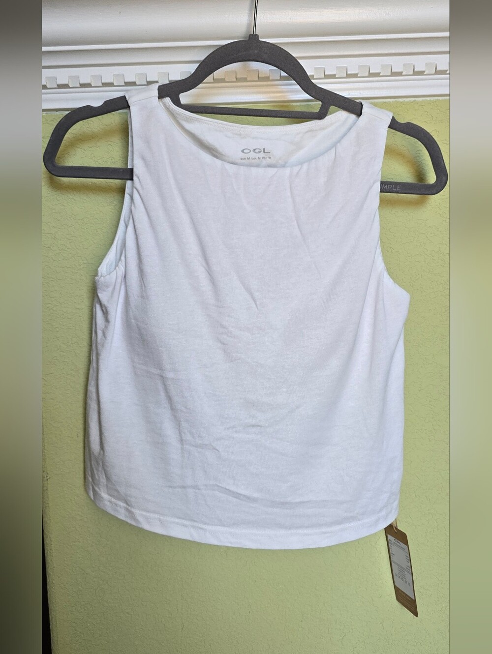 NWT OGL Women's White Brami Built-In Bra Crop Tank (Cotton, Tencel, Linen)